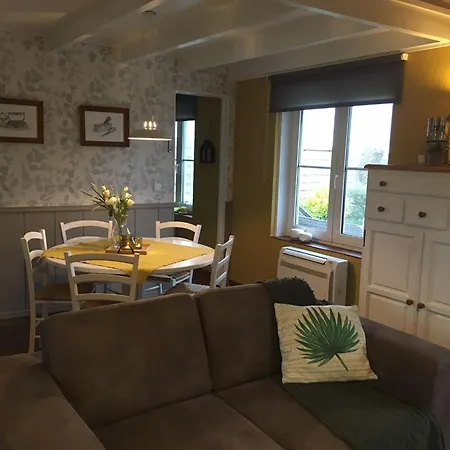 Windekind Mit Blick Auf Felder By Interhome